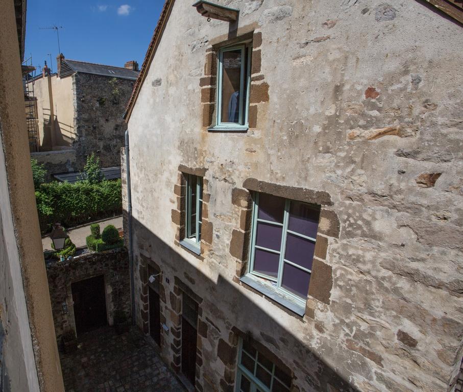 L'Hallai Du Roy Le Mans Exteriér fotografie